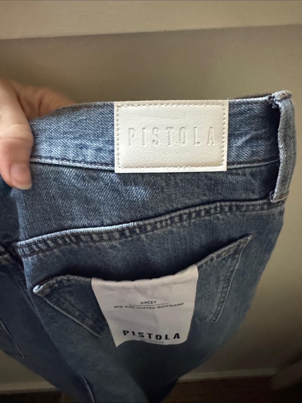 Pistola Kacey Mid Rise Cuffed Boyfriend Jeans Laguna Light Wash NWT Size 29 - Picture 5 of 9